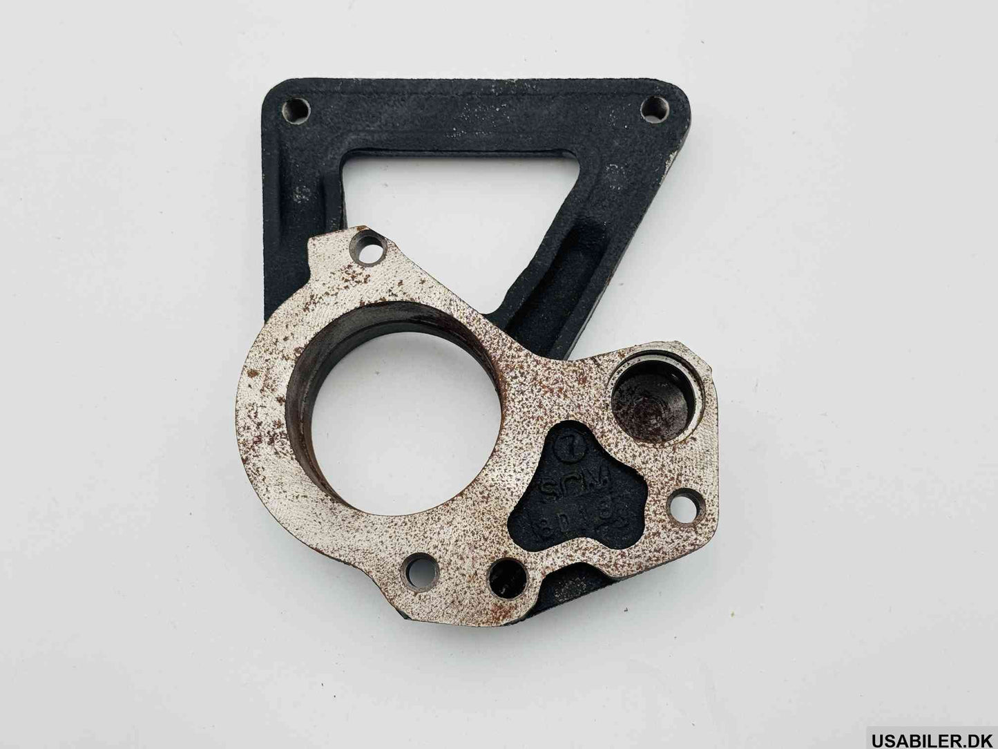 MOPAR Engine Mount Bracket