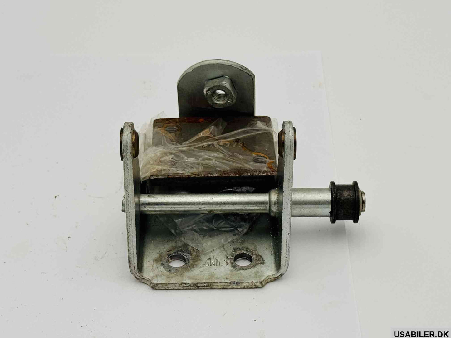GM 15536615 Hinge Unit, Side Front Door Lower (Lh) (Body Half)