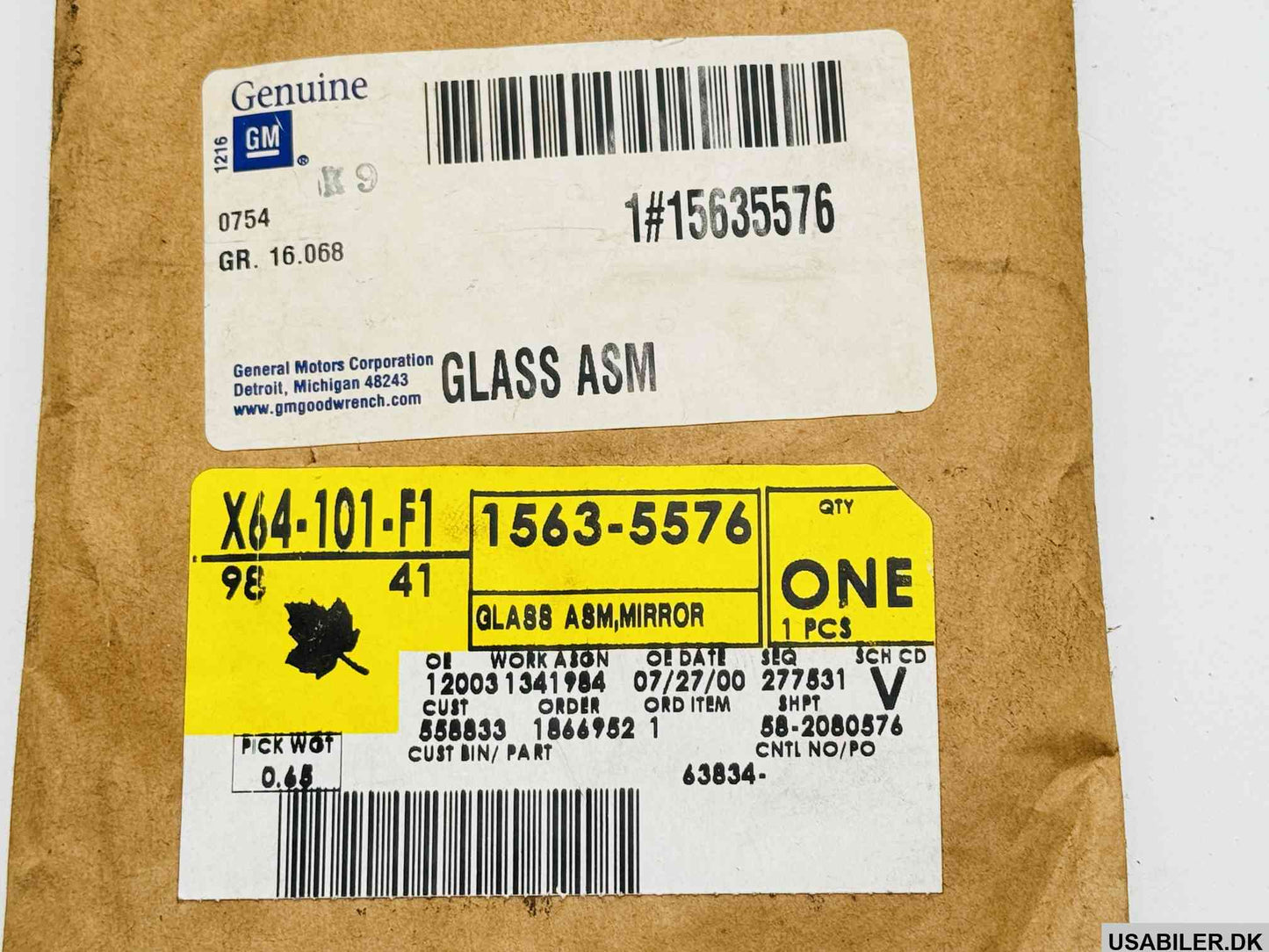 GM 15635576 Glass, Rear View Mirror, Passenger Side