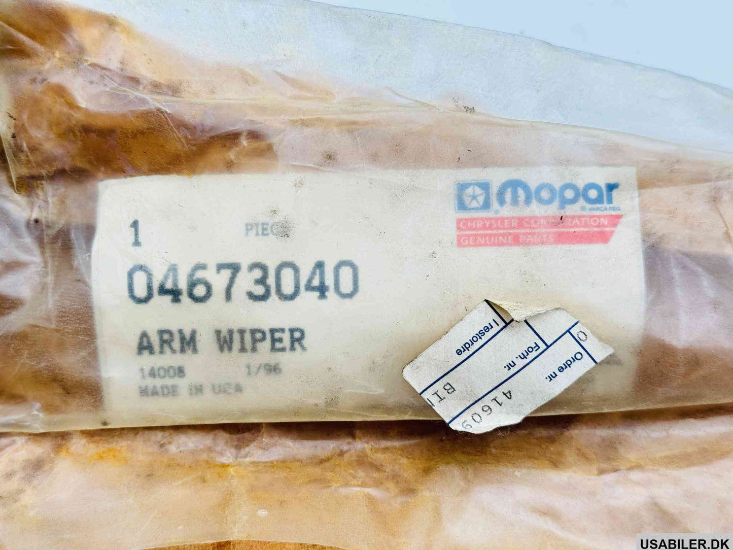 MOPAR 4673040 Passenger Front Windhshield Wiper Arm, Right