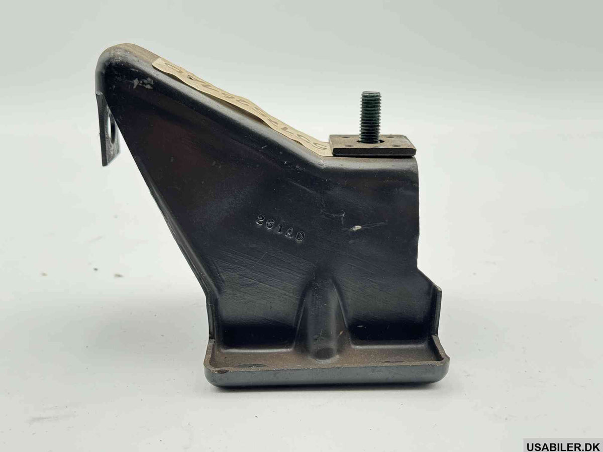 MOPAR 55175261AD Rear bumper bracket