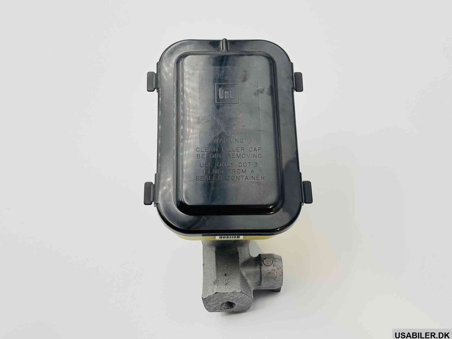 GM 18013426 Cylinder, Brake Master