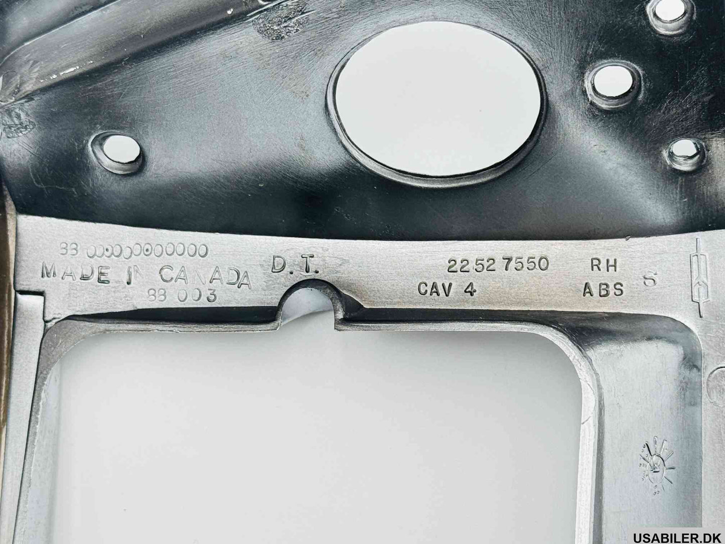 GM 22527550 Bezel,Headlamp