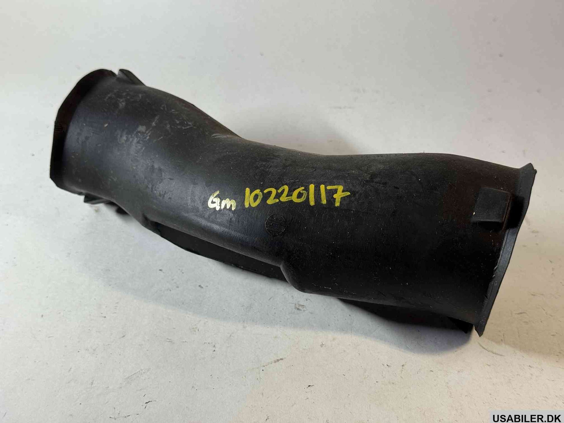 GM 10220117 DUCT, Windshield Defroster