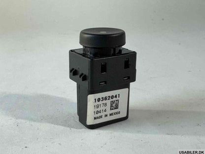 GM 10362041 Switch Assembly, Door Latch Release