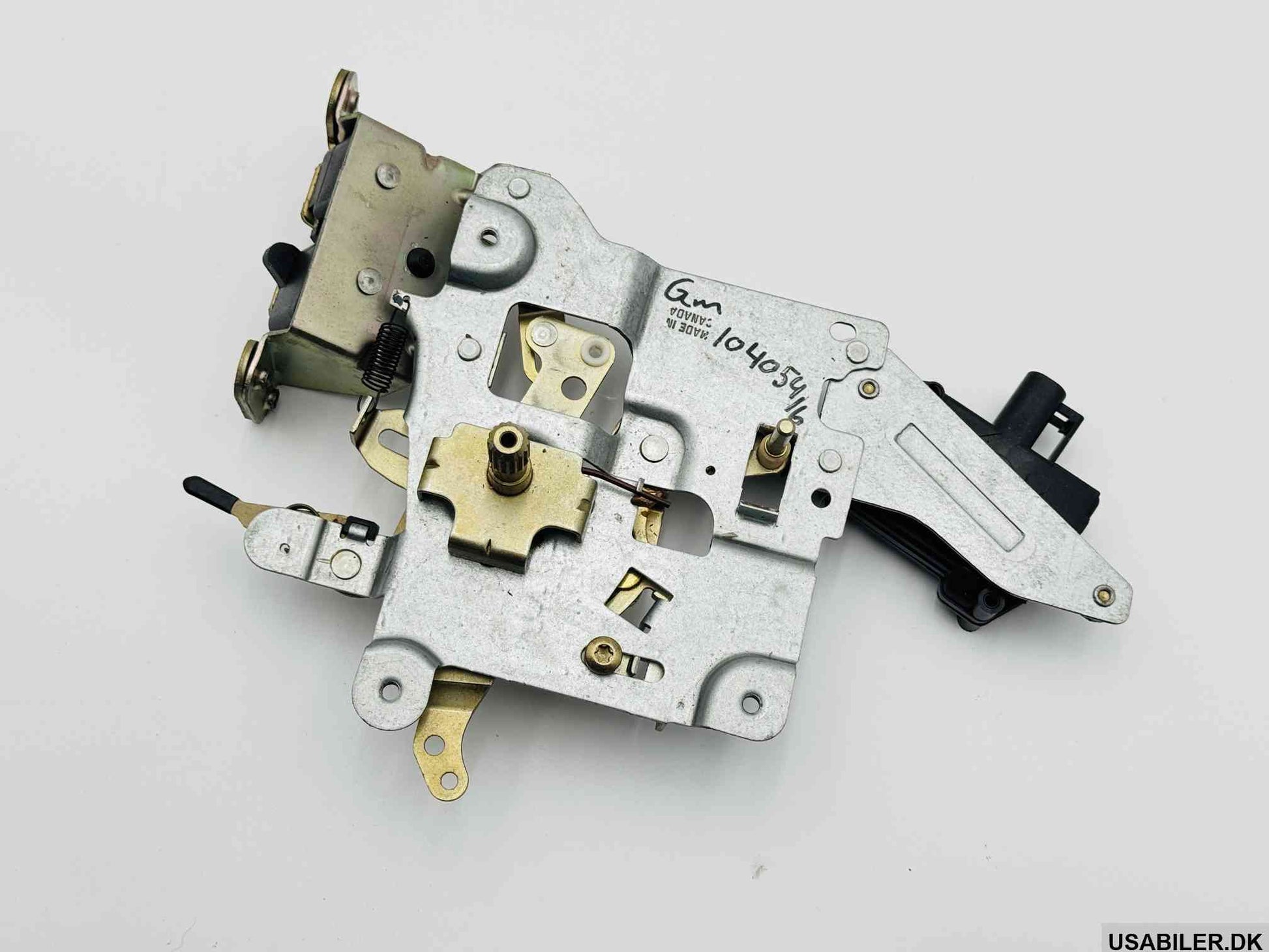 GM 10405416 Rear Side Door Lock Assembly Front(LH)