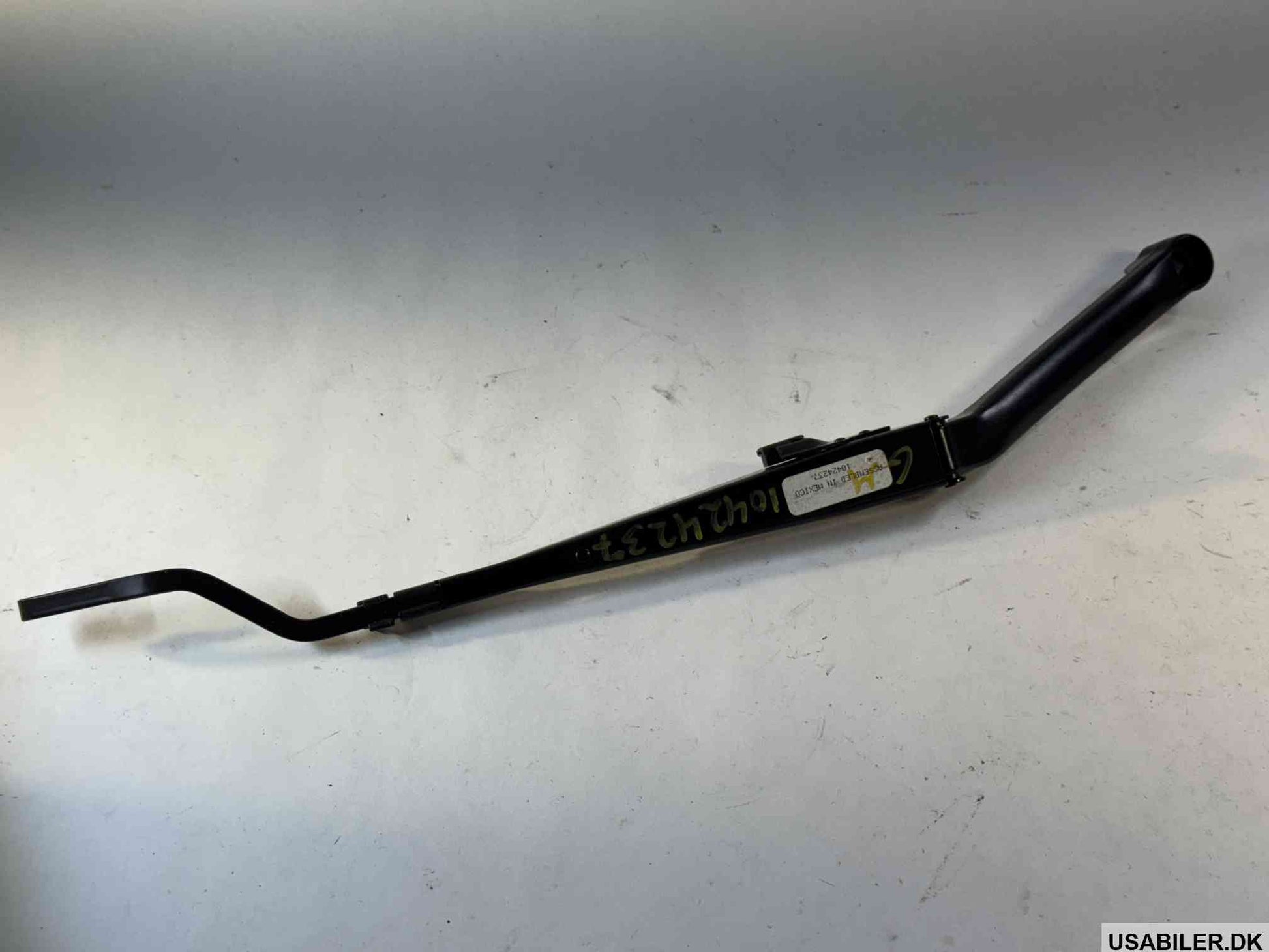 GM 10424237 Arm Assembly, Windshield Wiper
