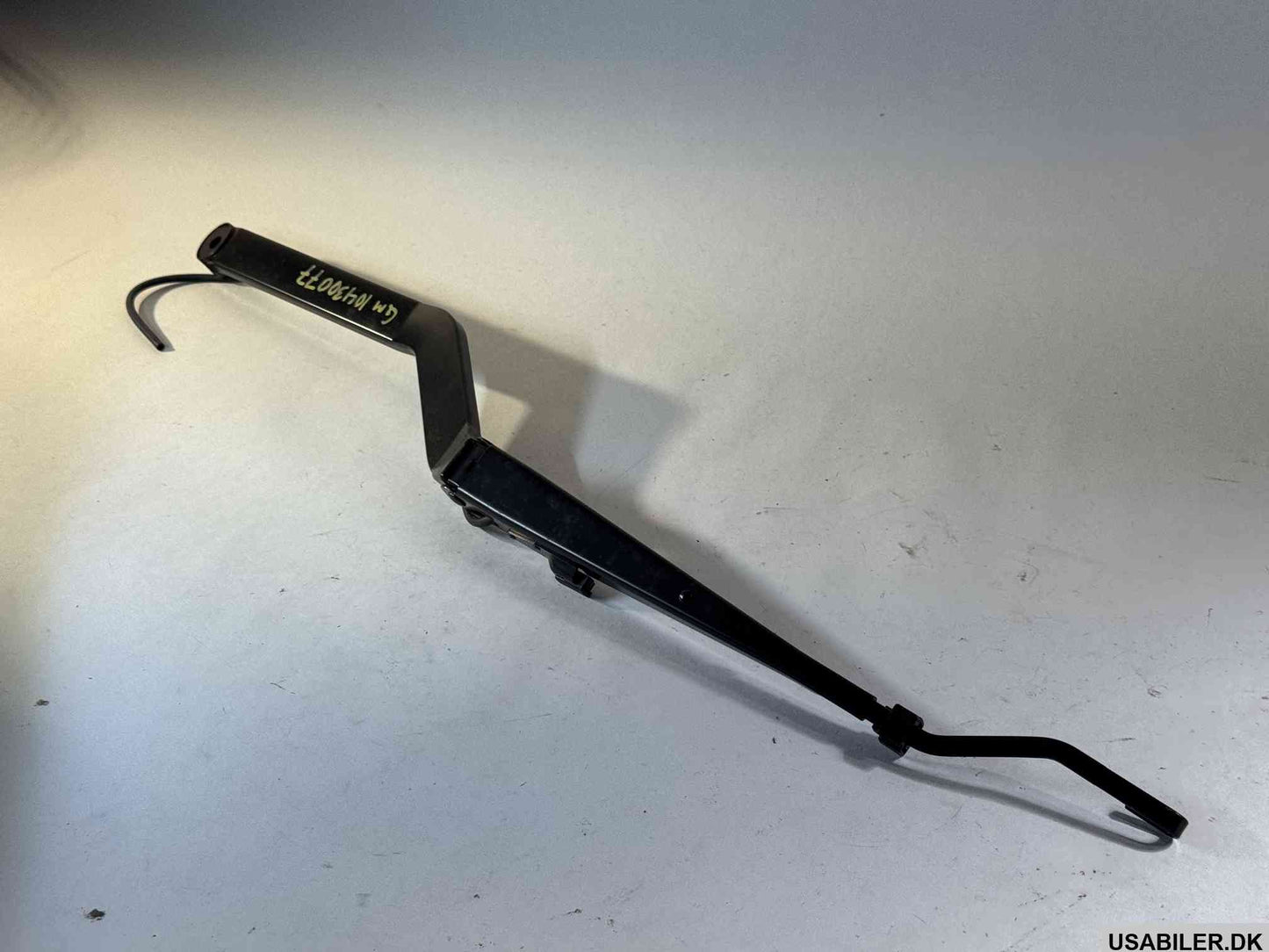 GM 10430077 Arm Assembly, Windshield Wiper
