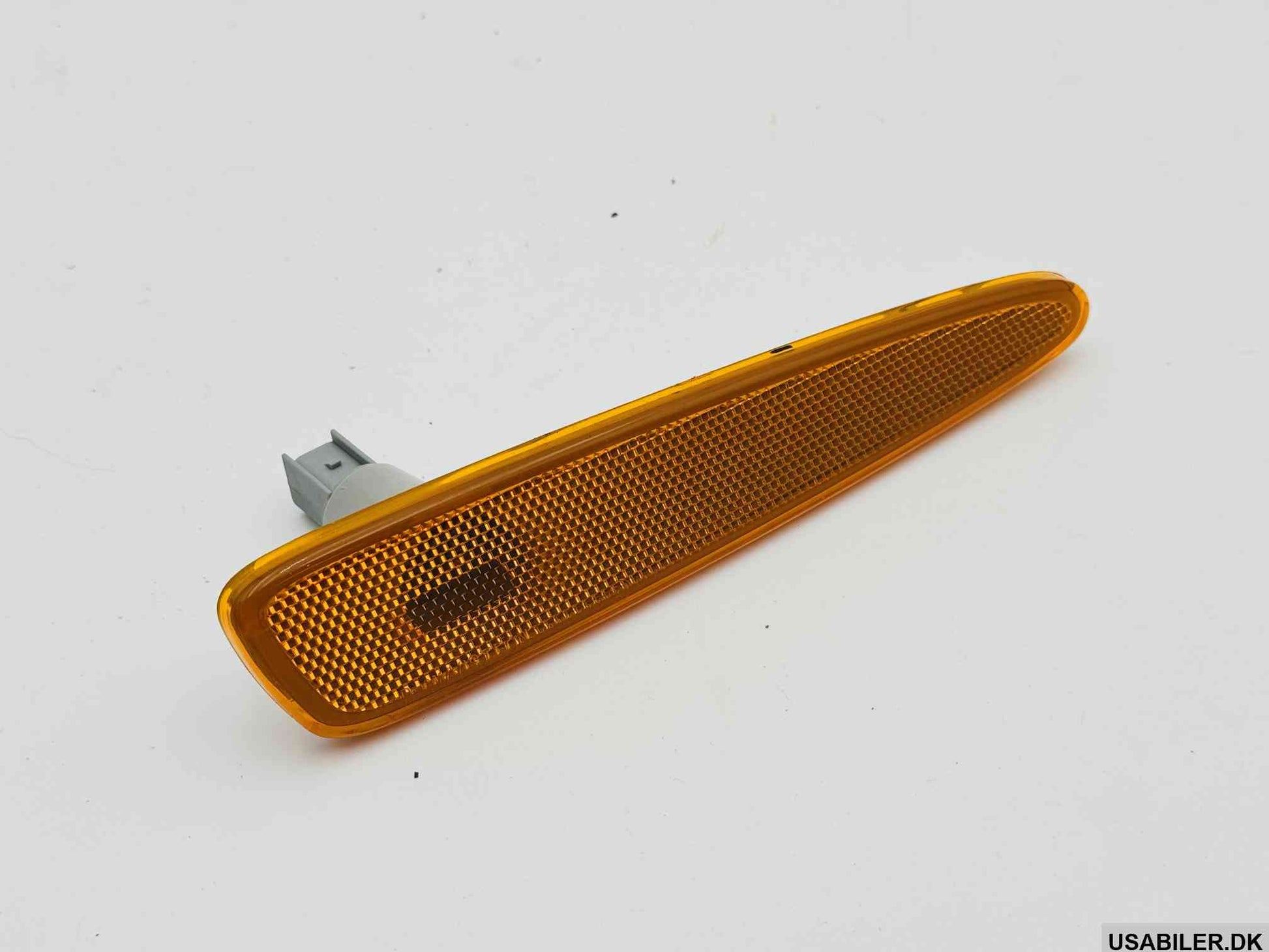 GM 10440721 Lamp Assembly, Rear Side Marker(Rh)