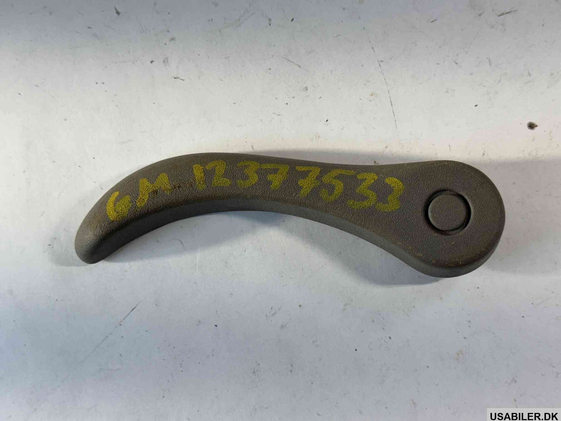 GM 12377533 Handle,Driver Seat Reclining W/O Splines *Pewter