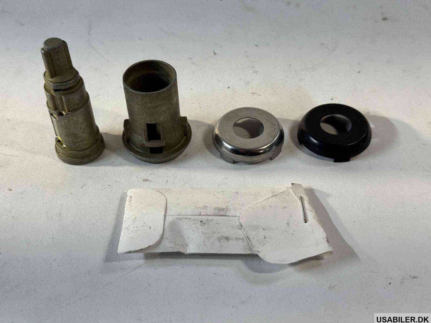 GM 12398558 Cylinder Kit,Front Side Door Lock