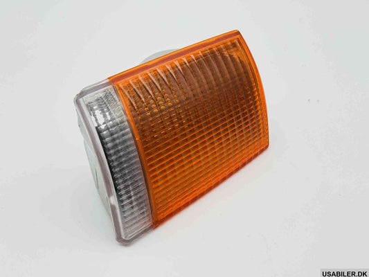 GM 12544112 Lamp Asm,Parking & Front Side Marker & Turn Signal (RH)