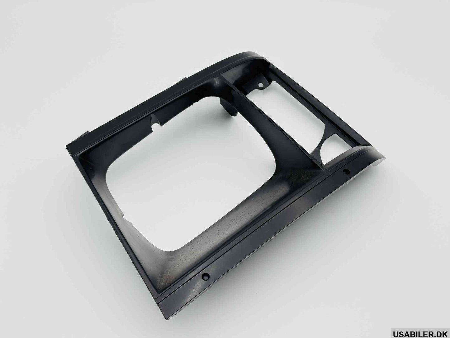 GM 14066043 Bezel, Headlamp