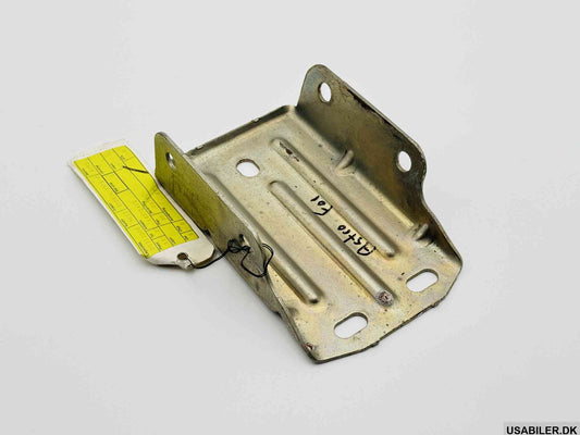 GM 14075405 Bracket, Front Bumper Impact Bar Outer L.H.