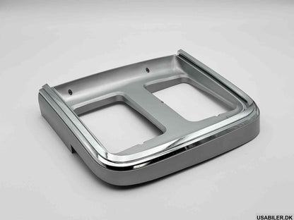 GM 15596118 Headlight Bezel Door