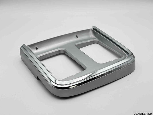 GM 15596118 Headlight Bezel Door