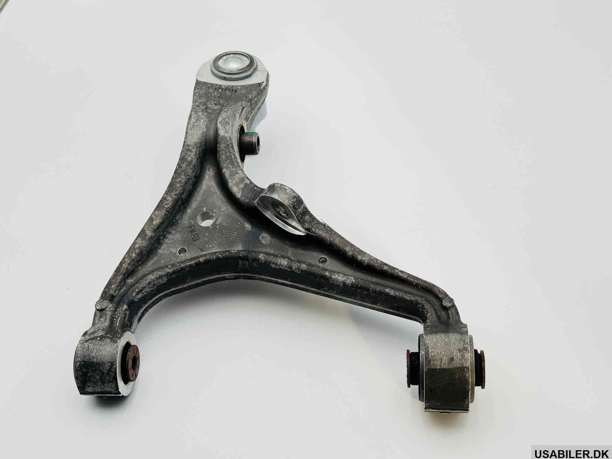 GM 15806920 Front Lower Control Arm Assembly
