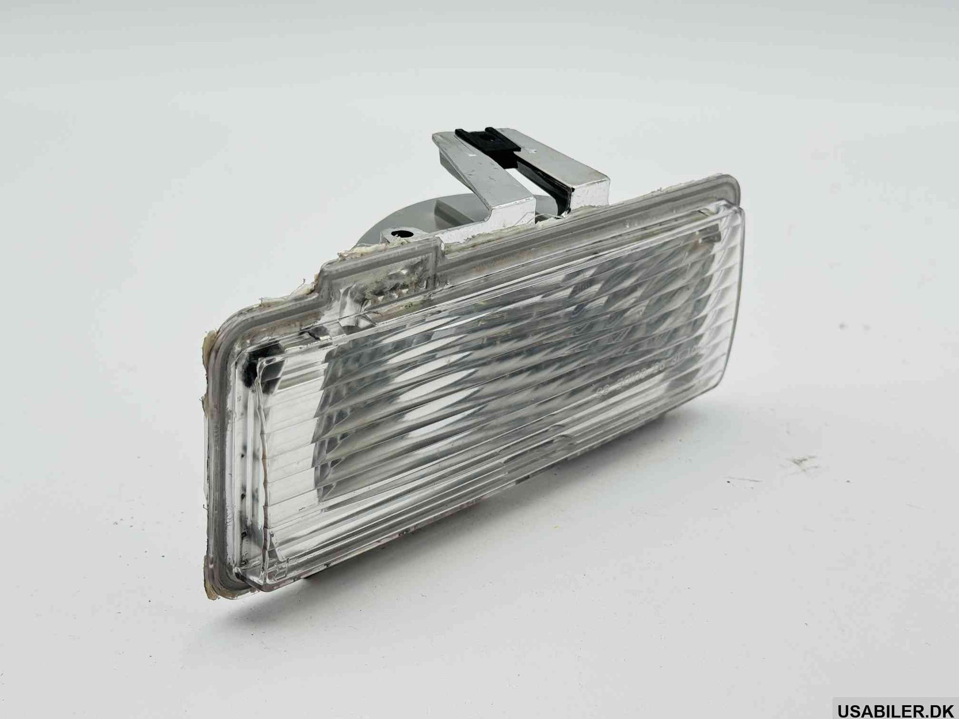 GM 16516688 Right Passenger Park Turn Signal Corner Light