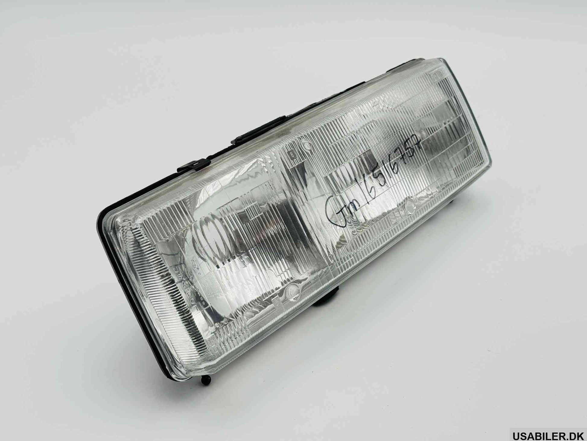 GM 16516757 Lens & Housing, Headlamp (Lh)