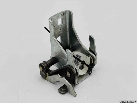GM 16631042 Hinge Asm,Front Side Door Lower