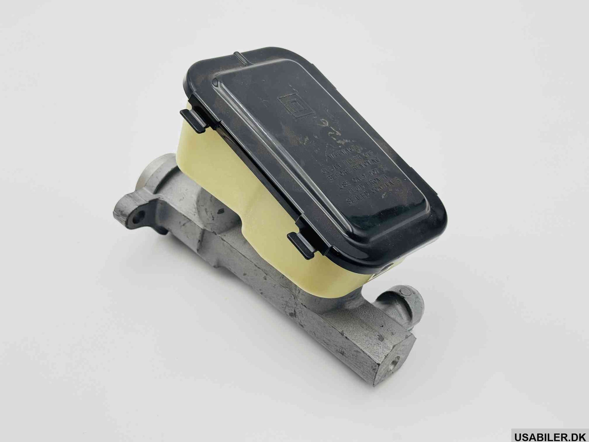 GM 18013426 Cylinder, Brake Master