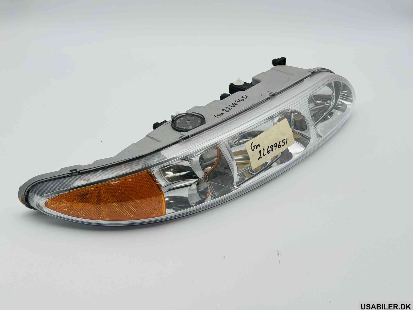 GM 20567300 Headlight 1999-2004 Oldsmobile Alero Right