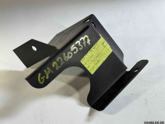 GM 22605377 Shield, Intake Air Splash