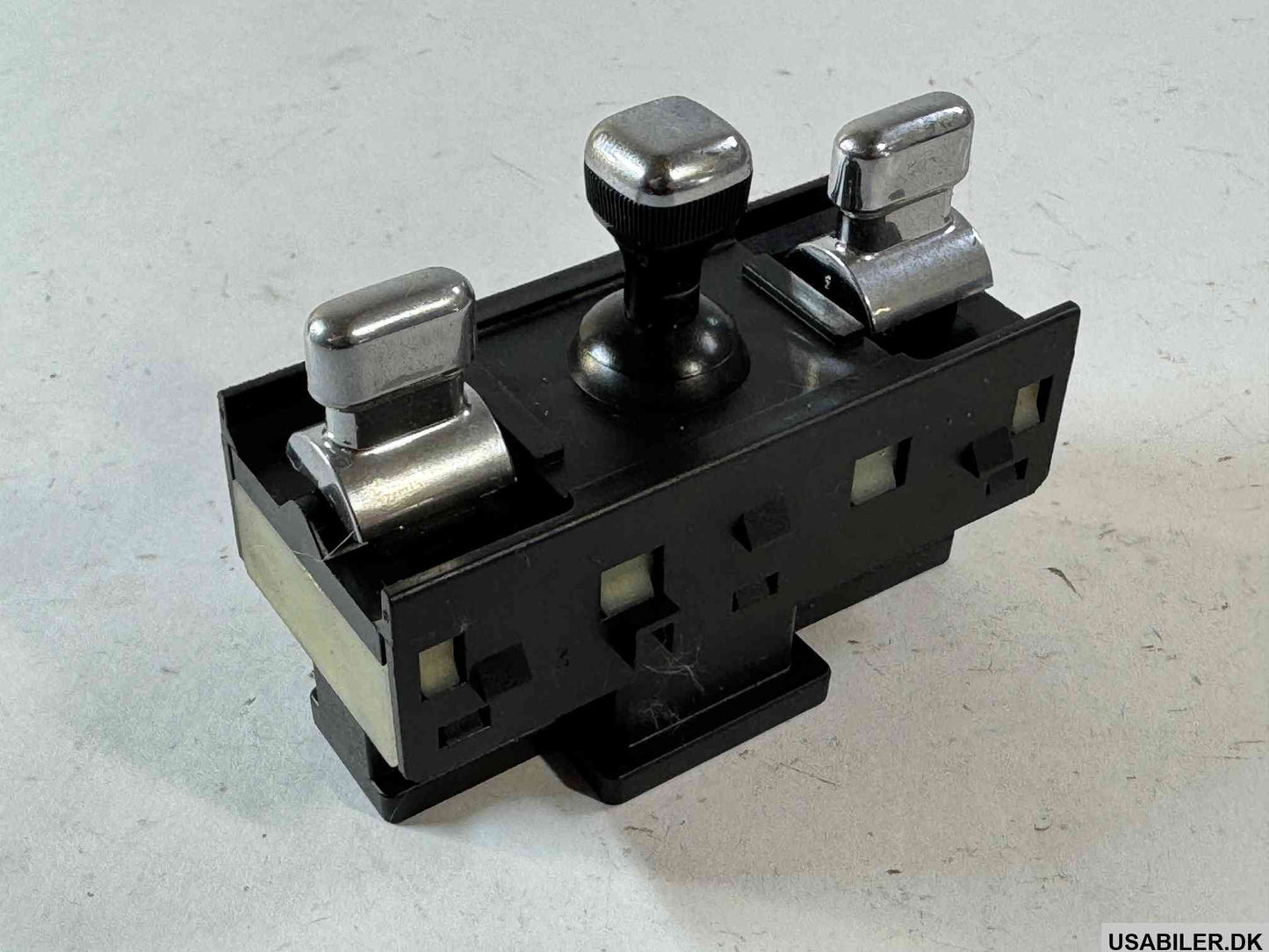 GM 3527546 Switch Assembly, Power Seat Adjuster