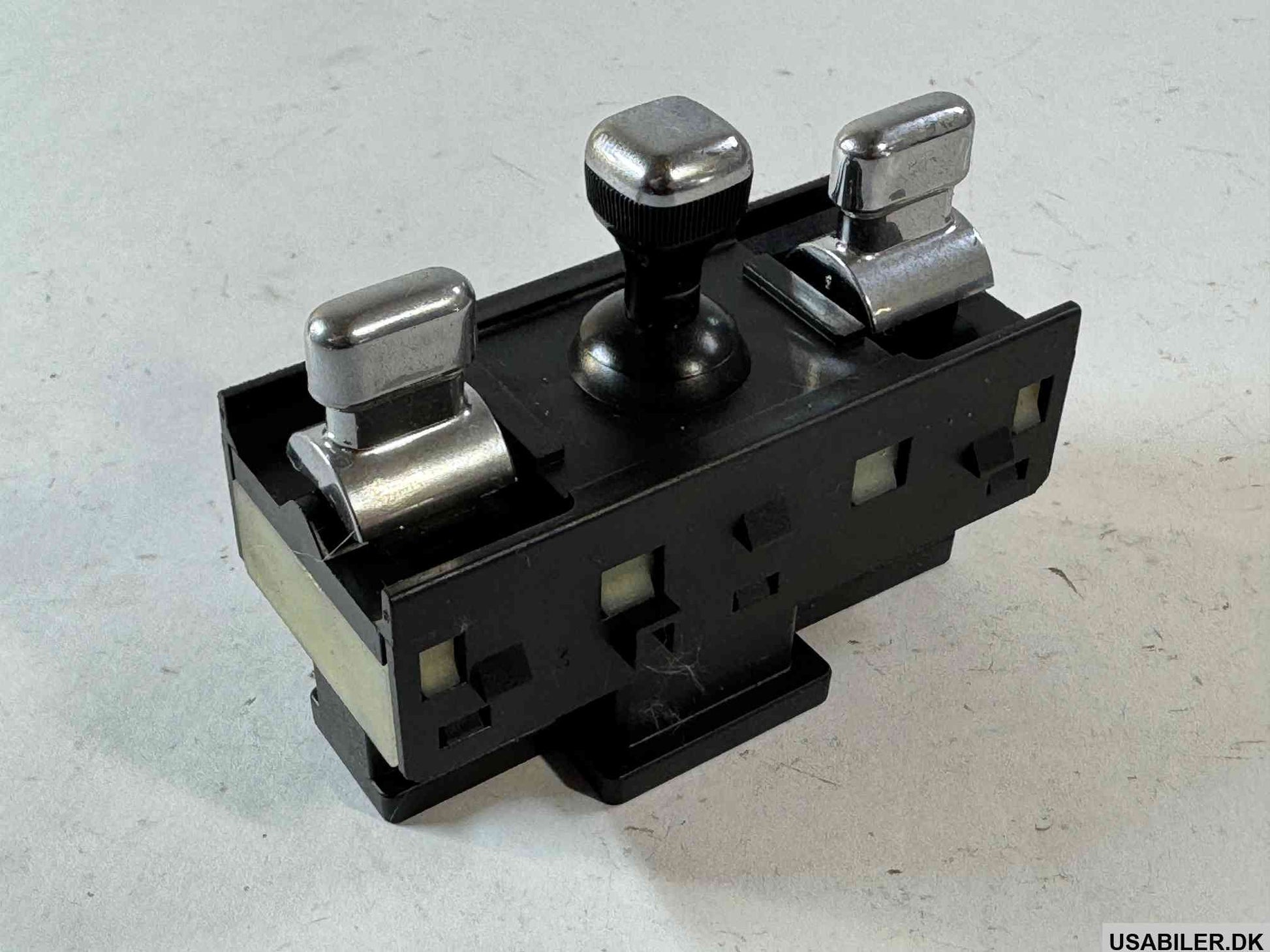 GM 3527546 Switch Assembly, Power Seat Adjuster
