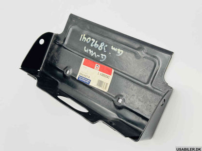 GM 3892041 Bracket, Rear License