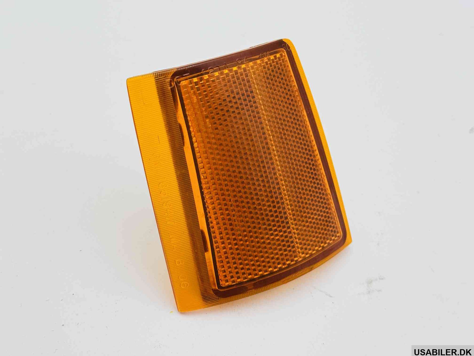 GM 5977463 Front Side Marker - Driver Side