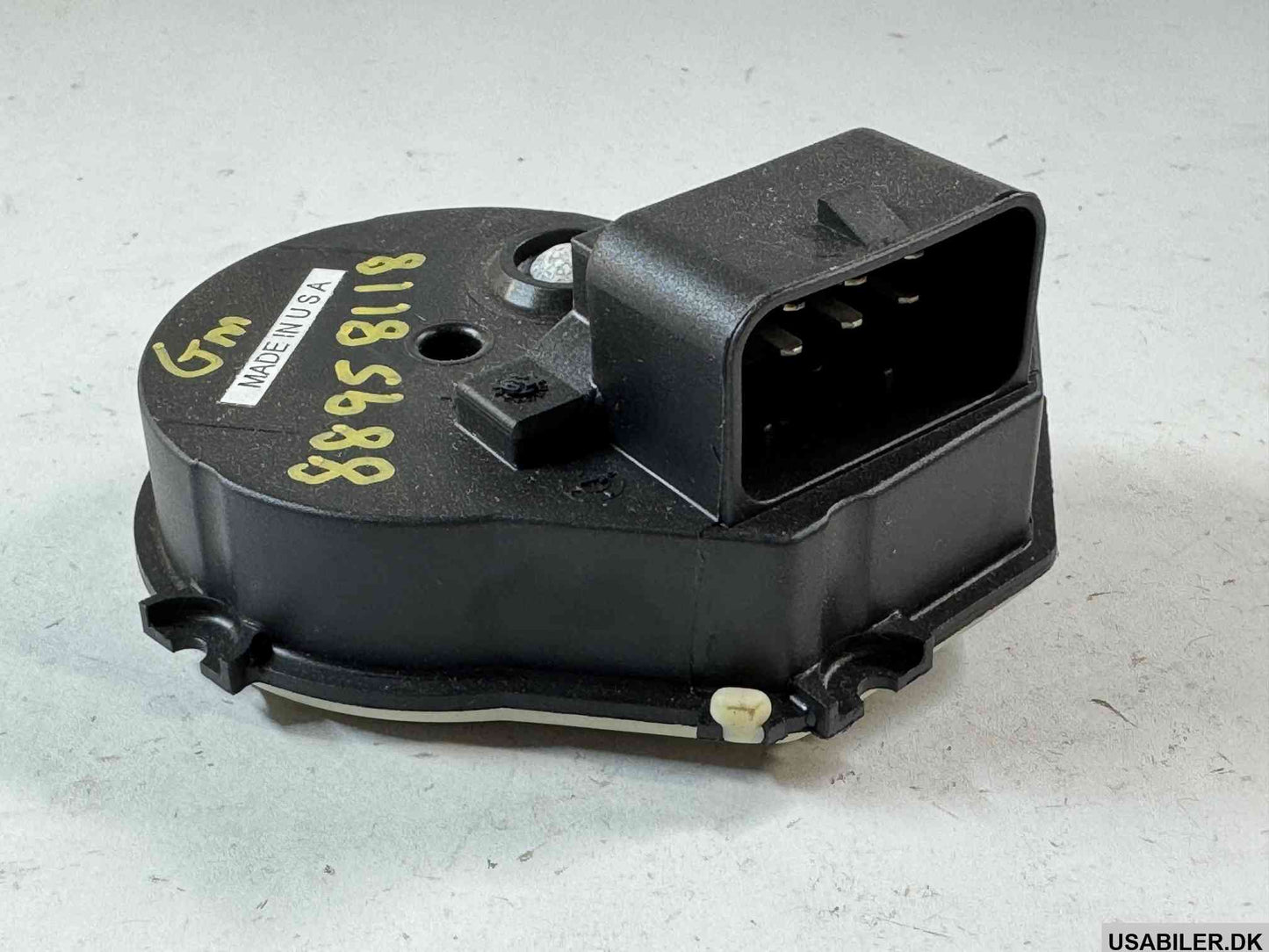 GM 88958118 Cover Kit,Windshield Wiper Motor