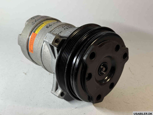 GM 89019216 Air Conditioner Compressor Assembly