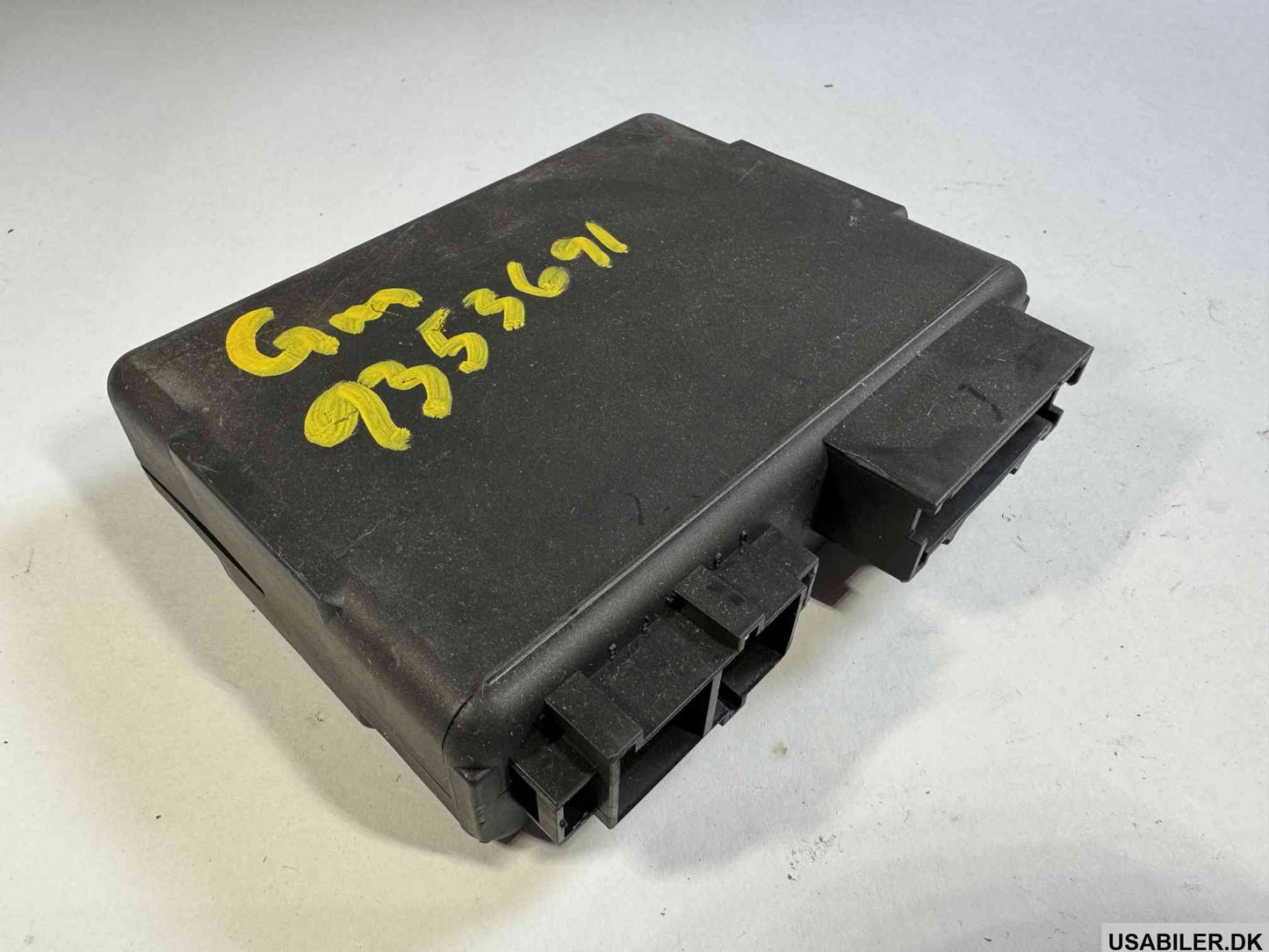 GM 9353691 Body Control Module Assembly