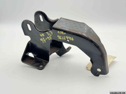MOPAR 04612946 Engine Mounting Bracket