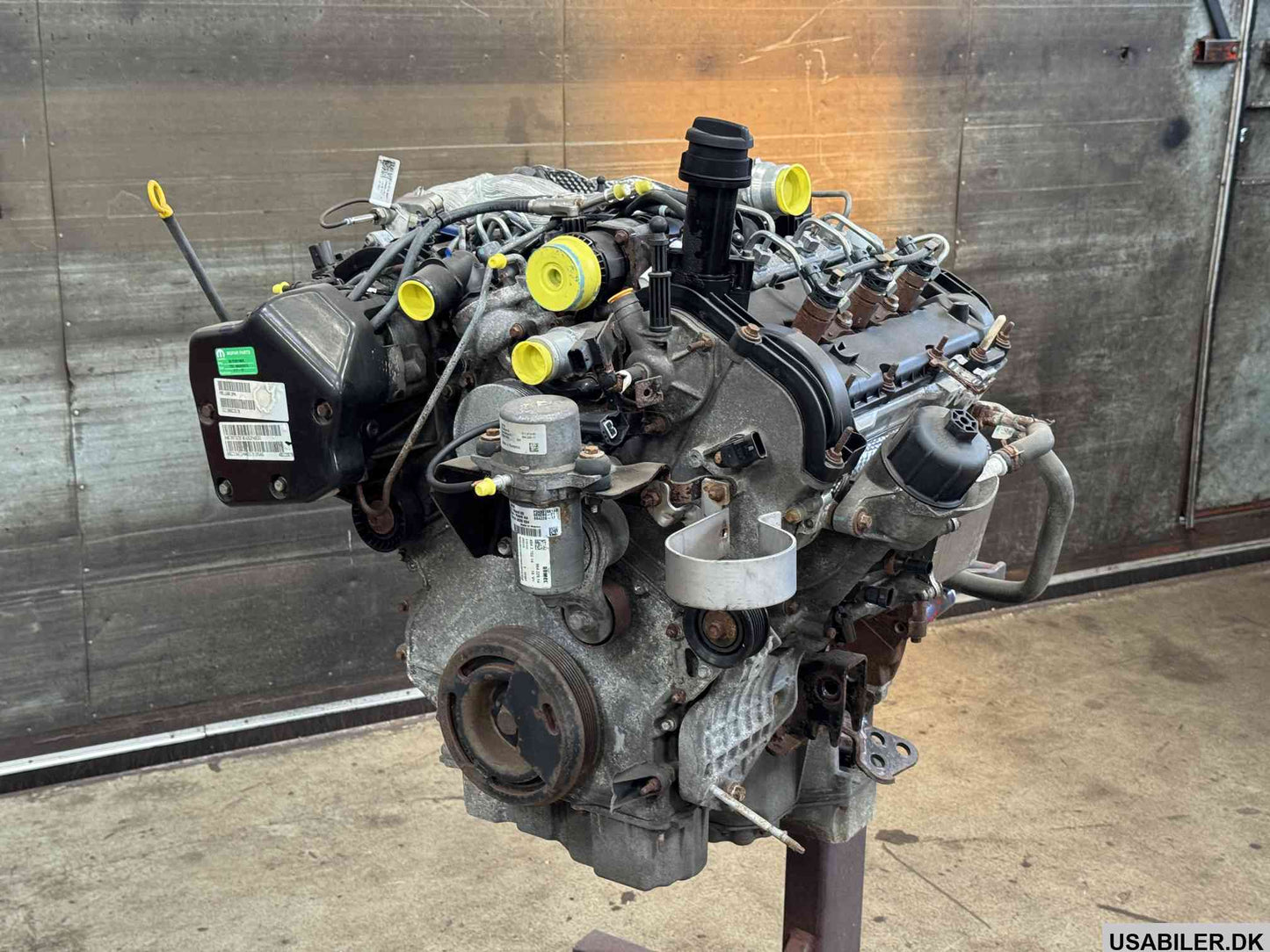 MOPAR 05158019AK RAM 1500 - 3.0L Eco Diesel Engine