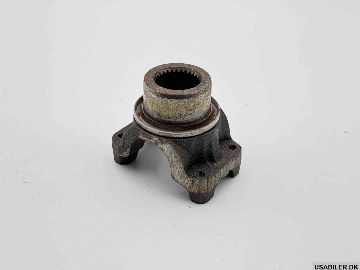 MOPAR 4856345  Axle Yoke