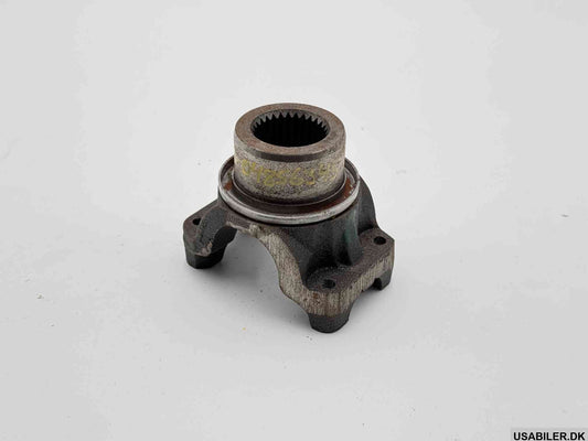 MOPAR 4856345  Axle Yoke
