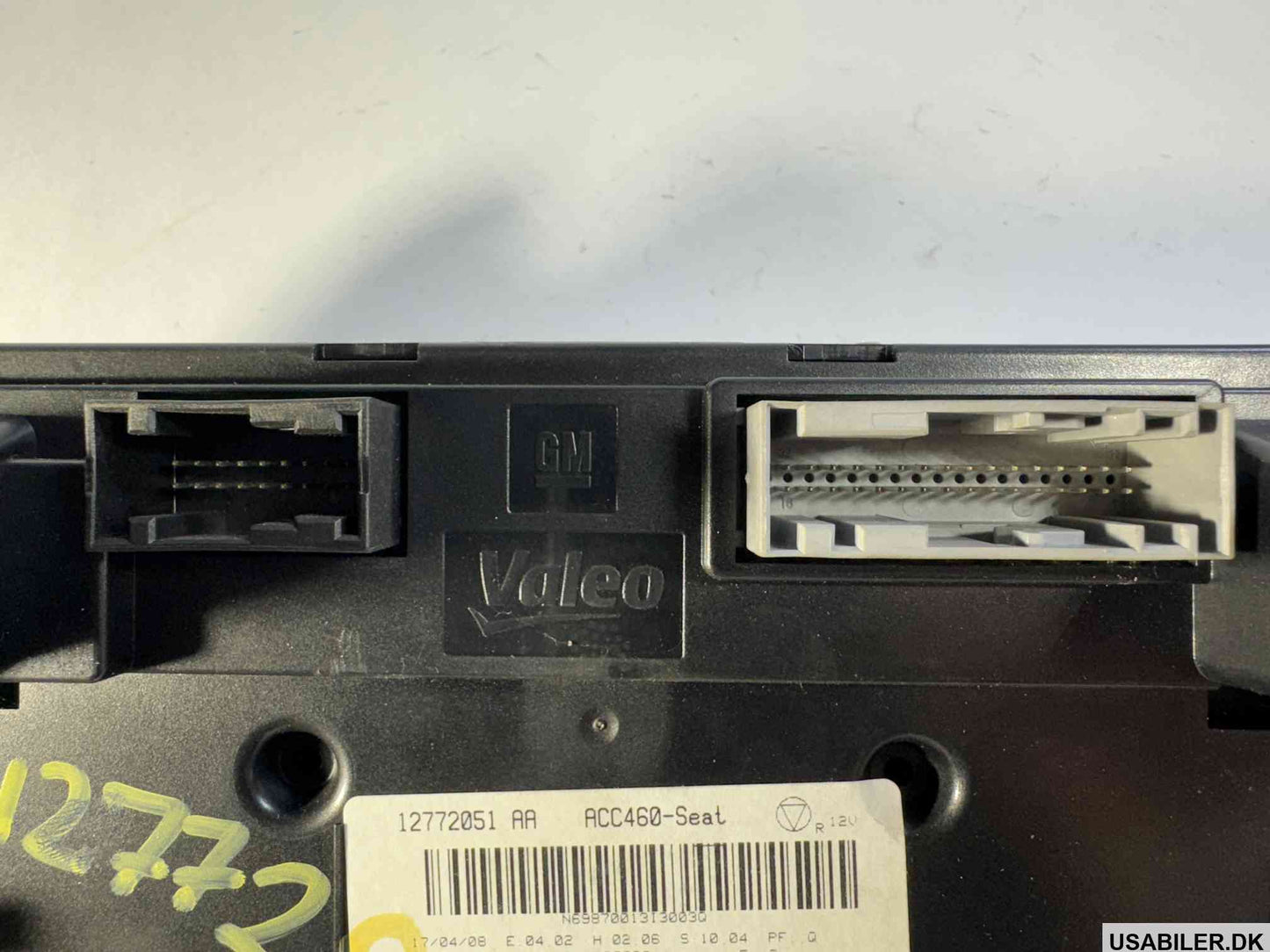 Cadillac BLS Climate Control Panel 12772051AA 28284010