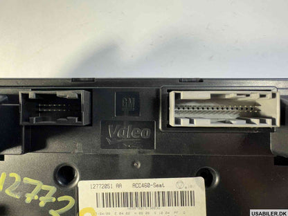 Cadillac BLS Climate Control Panel 12772051AA 28284010