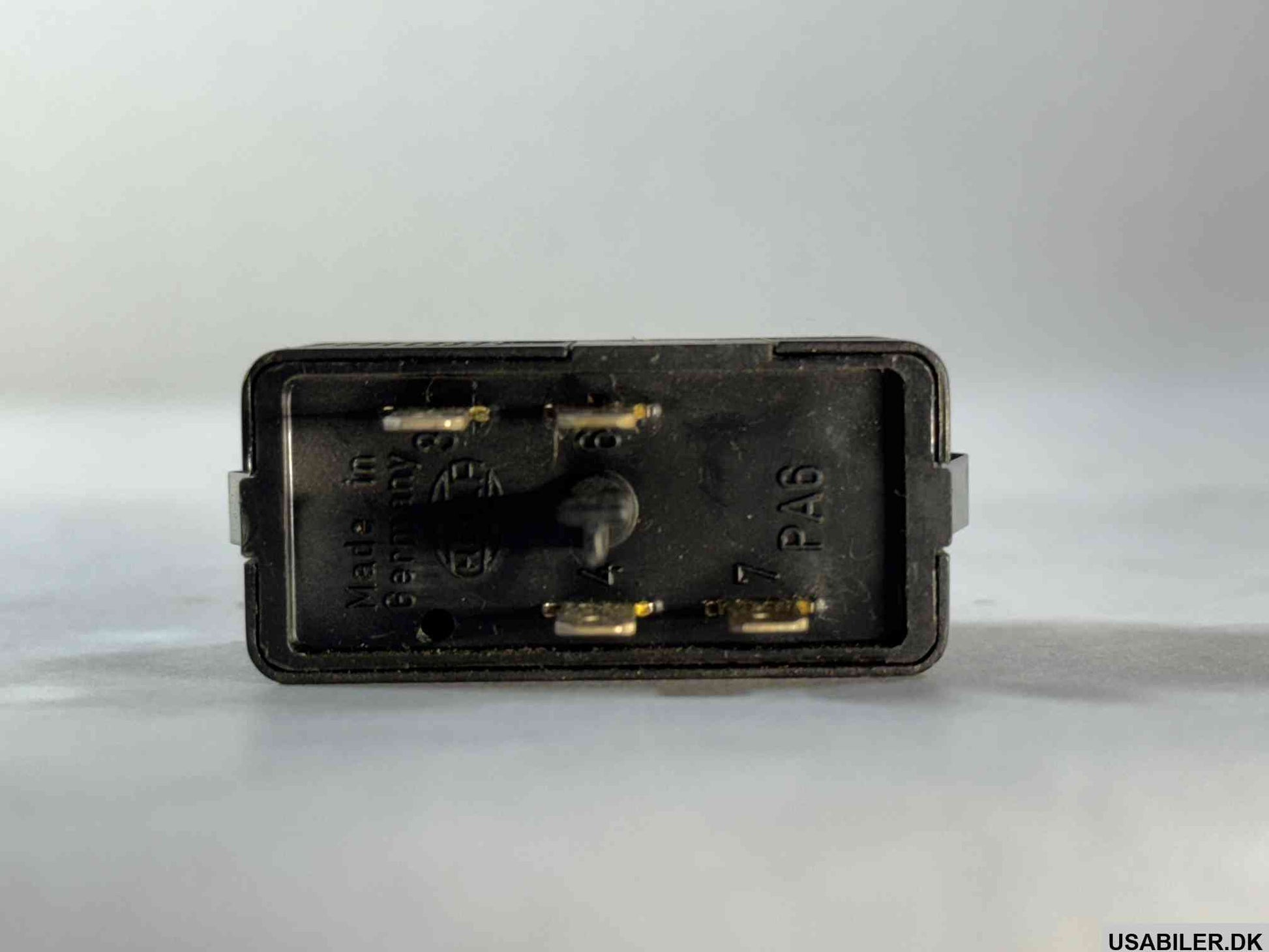 GM 10402857 Switch Assembly, Headlamp Leveling Actuator *Black