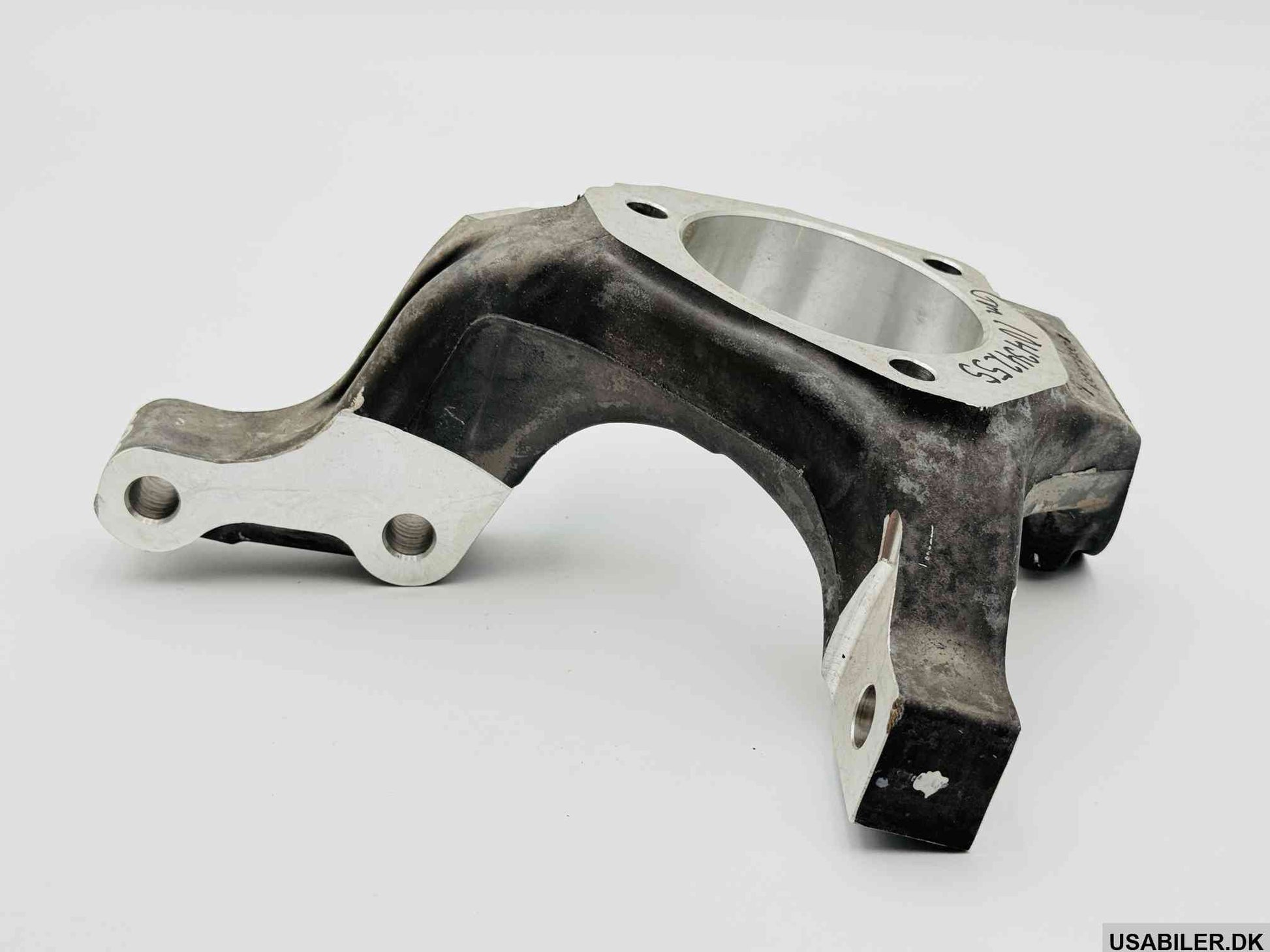 GM 10434255 Knuckle, Steering