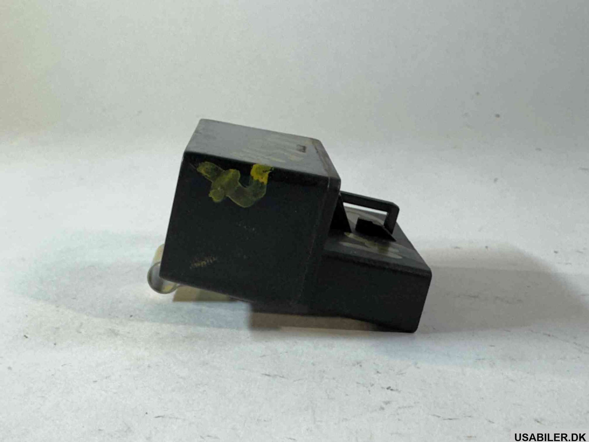 GM 12065107 RELAY, Door and End Gate Electrical