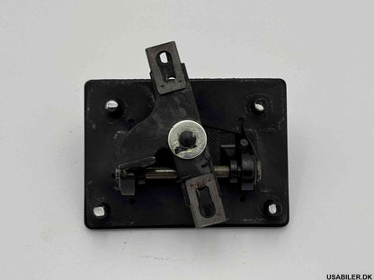 GM 12380359 Rear Door Lock Assembly