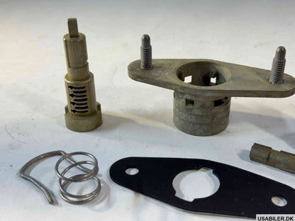 GM 12455155 Cylinder Kit,Rear Compartment Lid Lock (Uncoded)