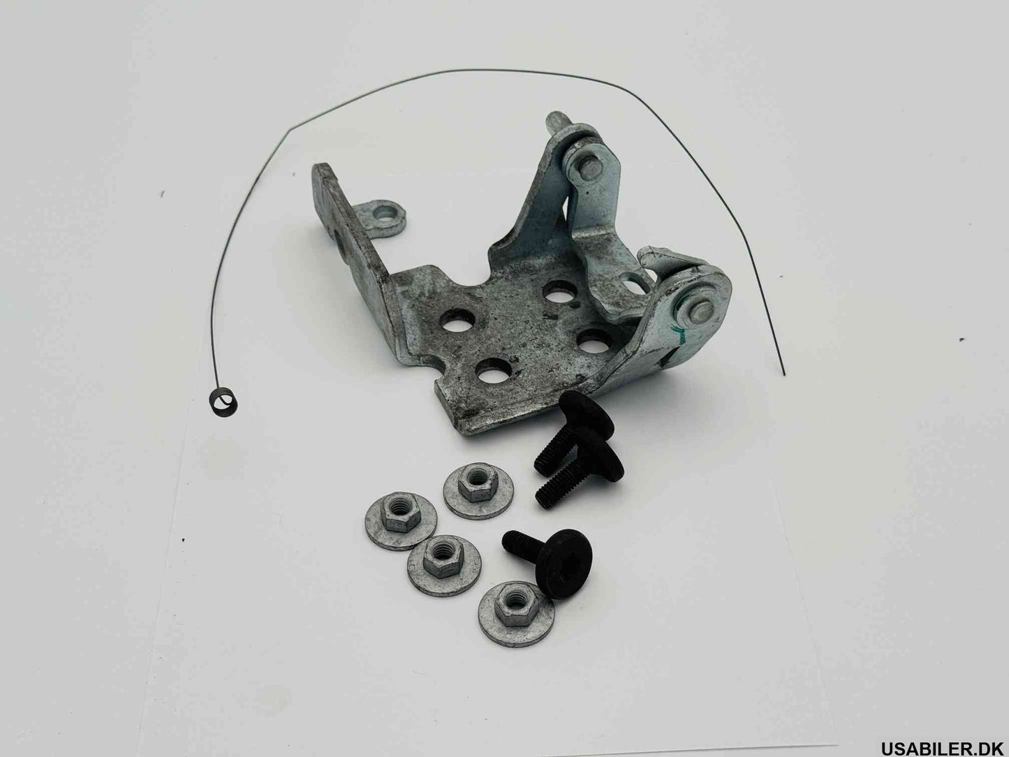 GM 12477888 Hinge Kit,Front Side Door(Body Side)    