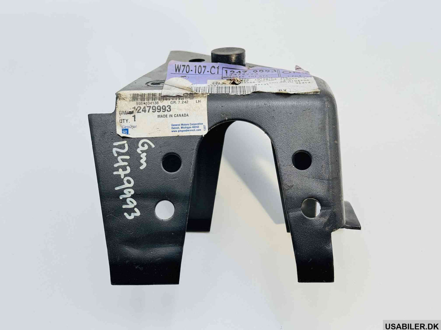 GM 12479993 Bracket, Stabilizer Shaft