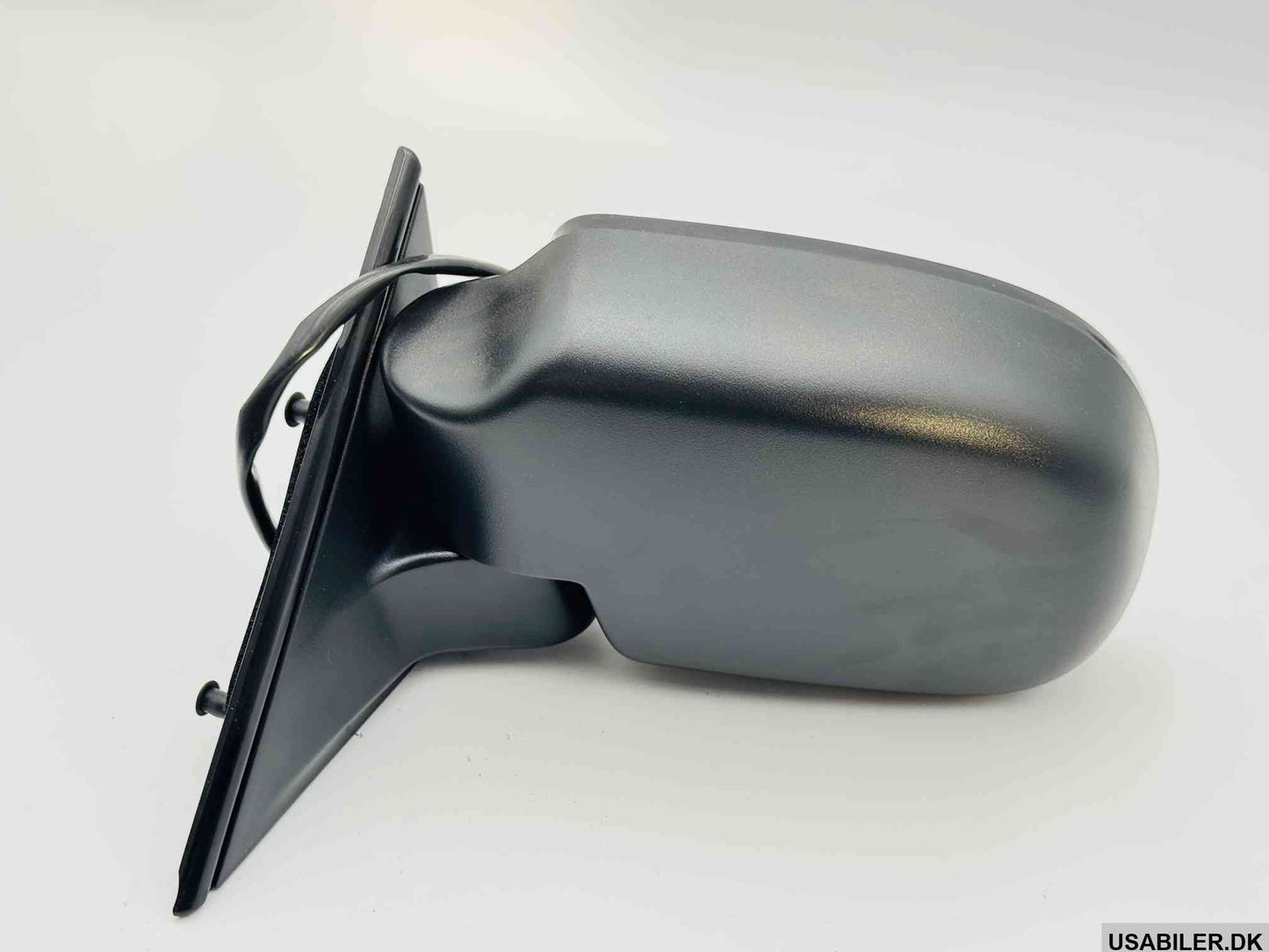GM 15105941 Mirror, Outside Driver Side