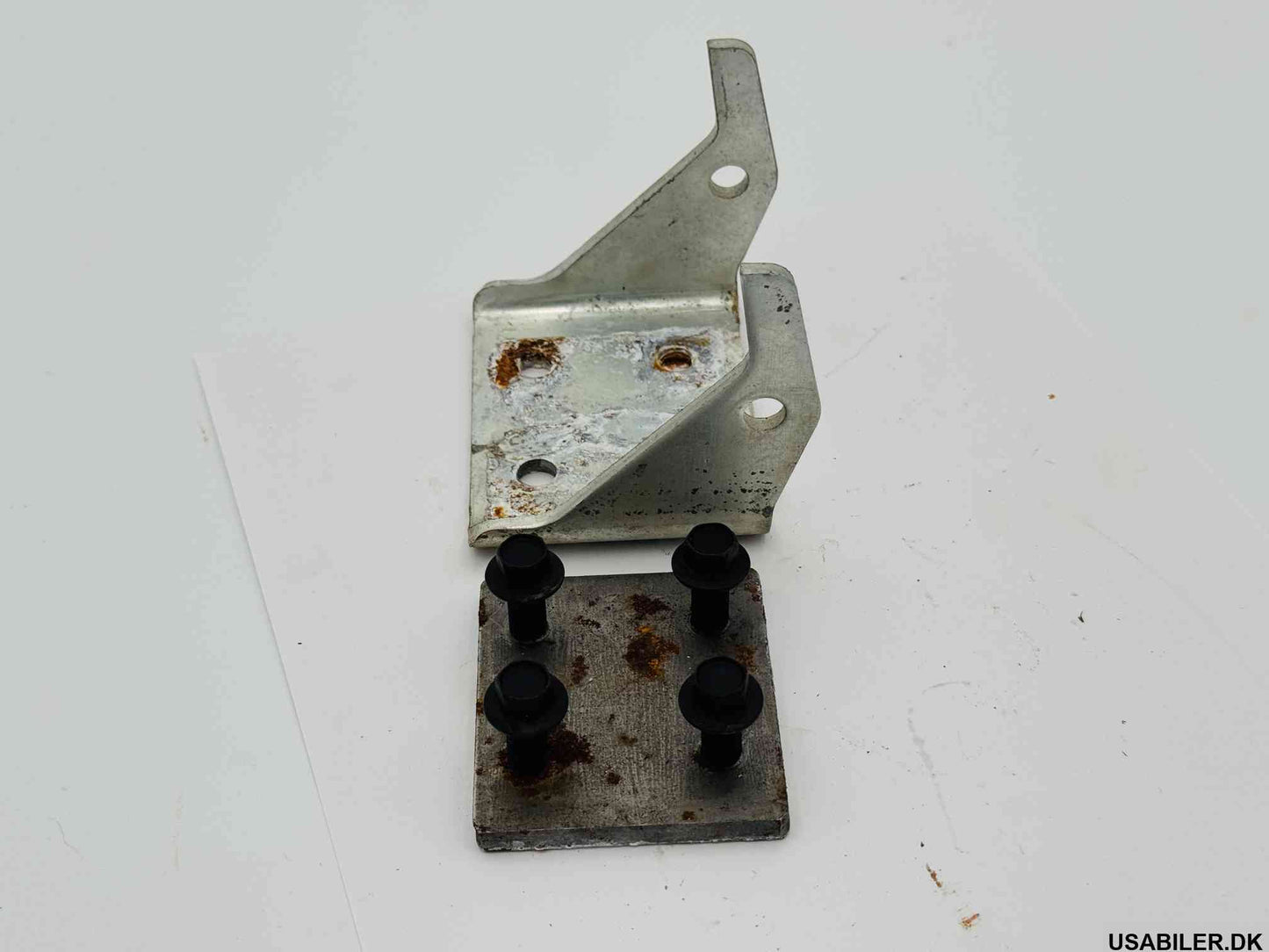 GM 15536617 Hinge Unit, Side Front Door Upper (Lh/Rh) (Door Half)