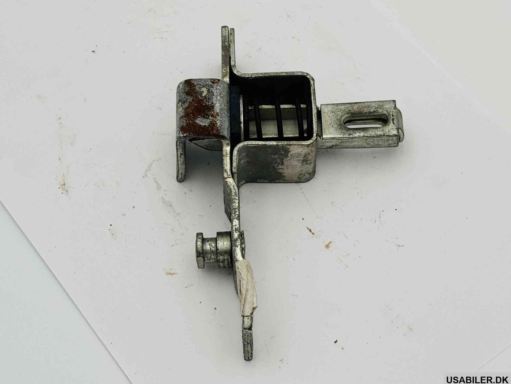 GM 15594643 End Gate Latch Assembly, Left